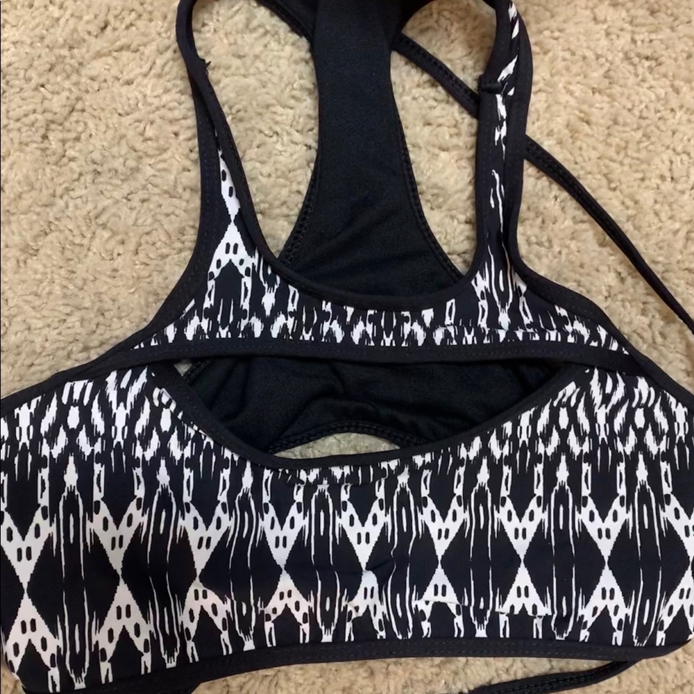 black and white bikini set